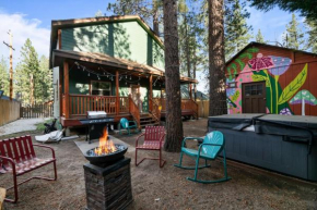 NEW Hot Tub,Graffiti Game Room, Pet-Friendly Yard Big Bear Lake